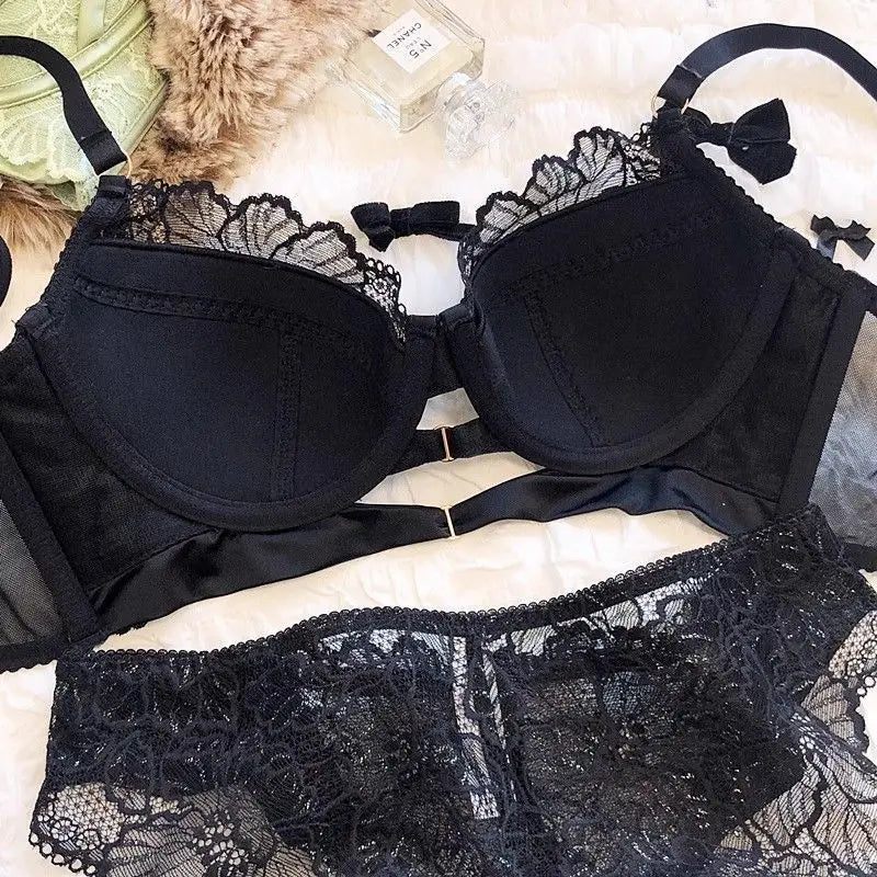 Lingerie Enchanting Thong & Bra Set