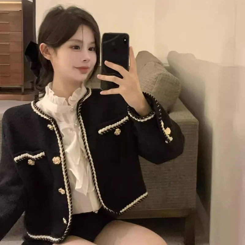 he Crisp Windbreaker