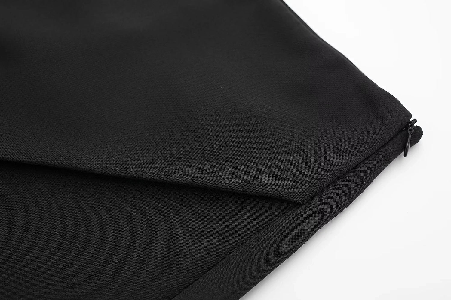 High-Slit Movement Skirt