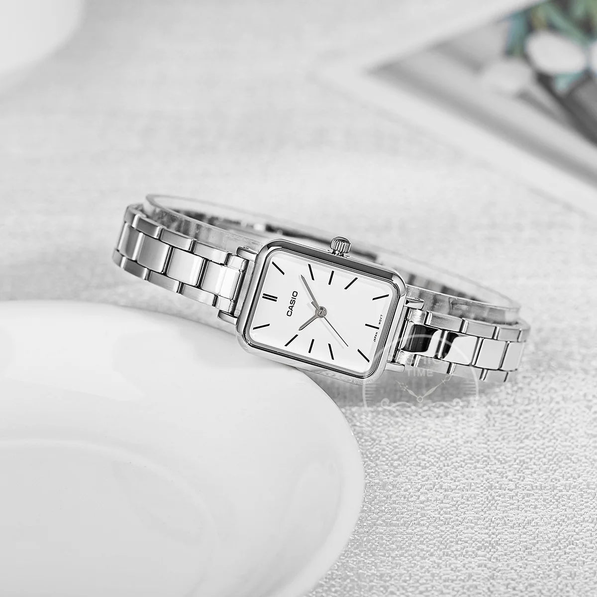 Casio The Iconic Retro