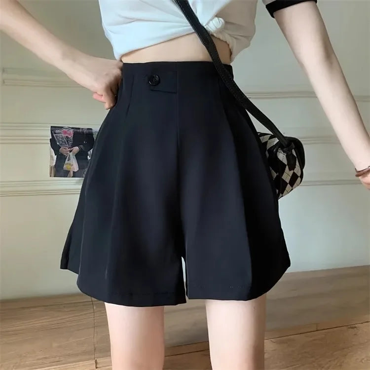 Essential Everyday Short