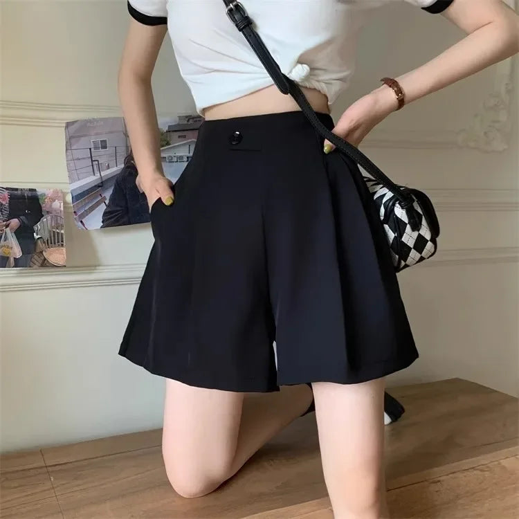 Essential Everyday Short