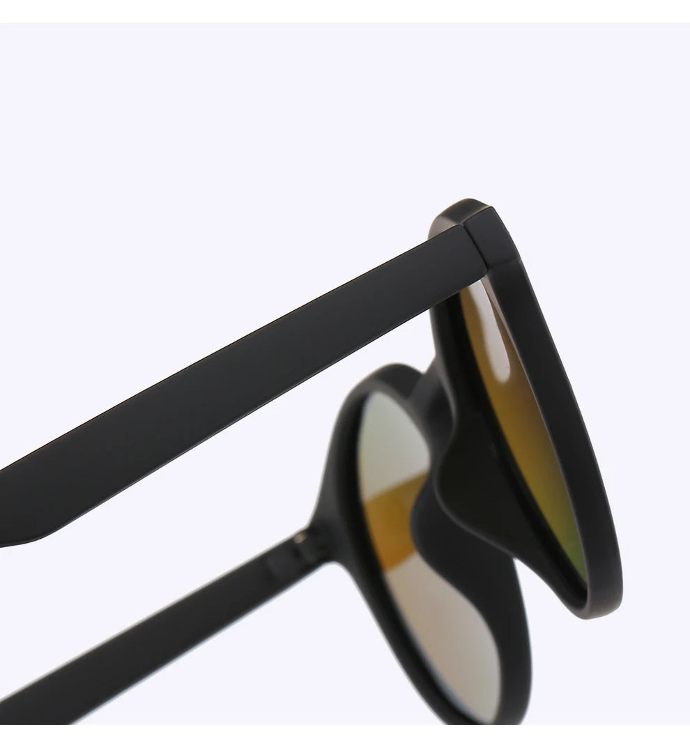 Mirrored Lens Sunglasses