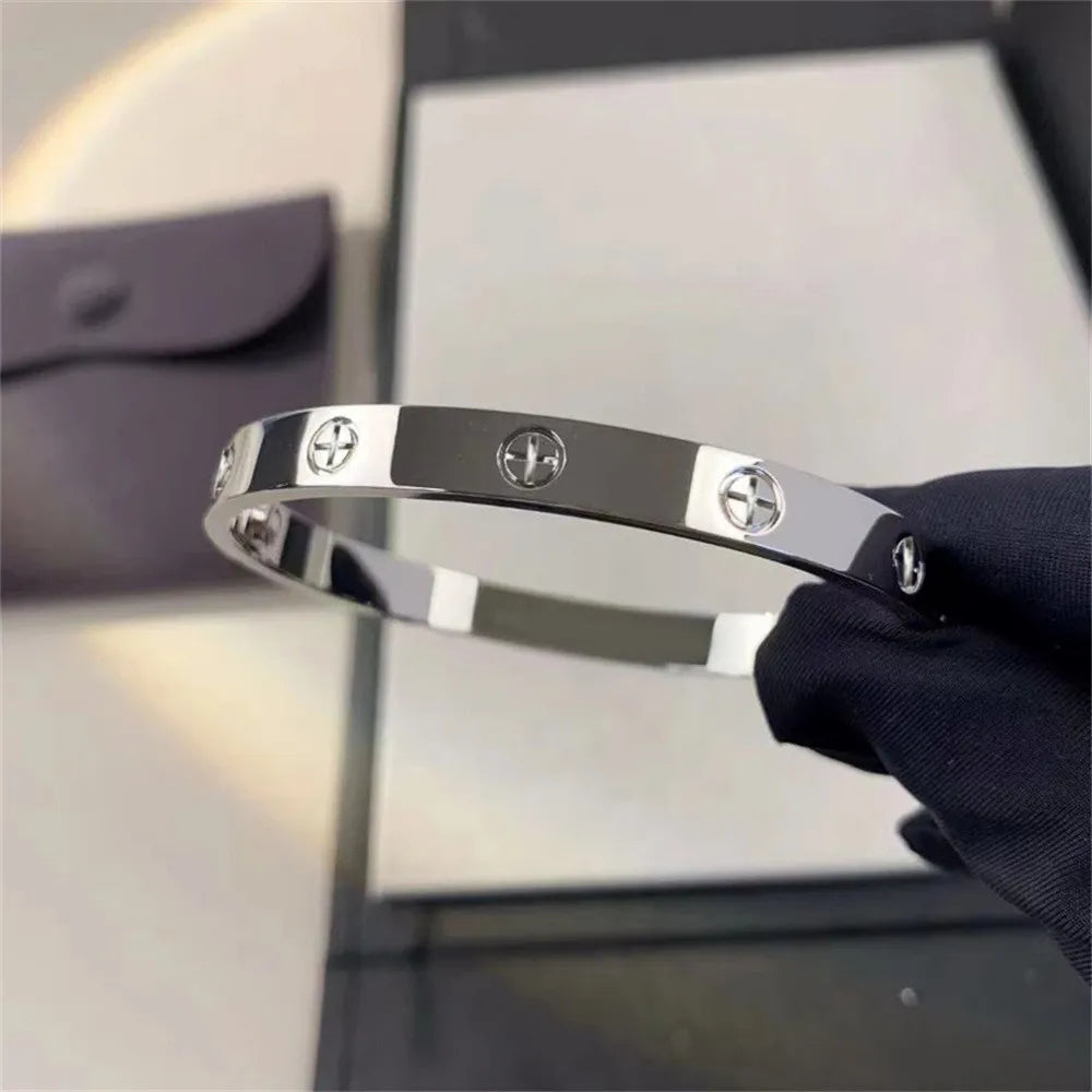 Jewelry Lattice Work Stud